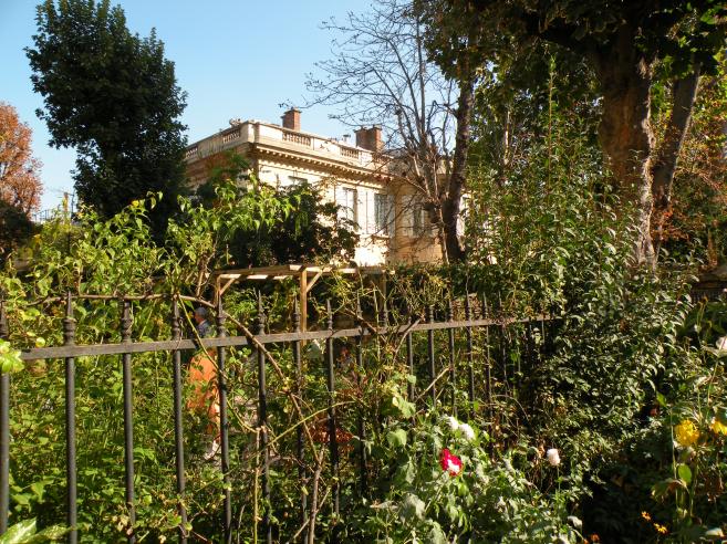  petit jardin privé et hôtel particulier